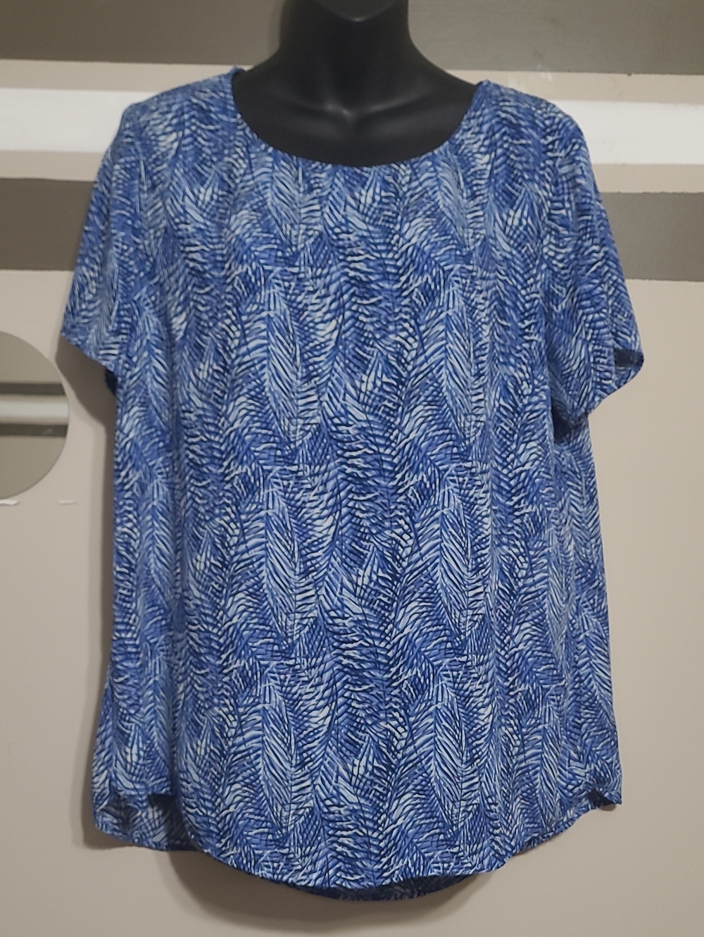 Northern Reflections Blue Tropical Leaf Printed Short-Sleeve Blouse Sz Large